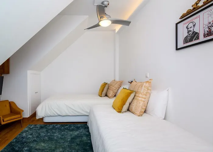 The Explorers Home - Sunny Stylish Family-Friendly Apartment