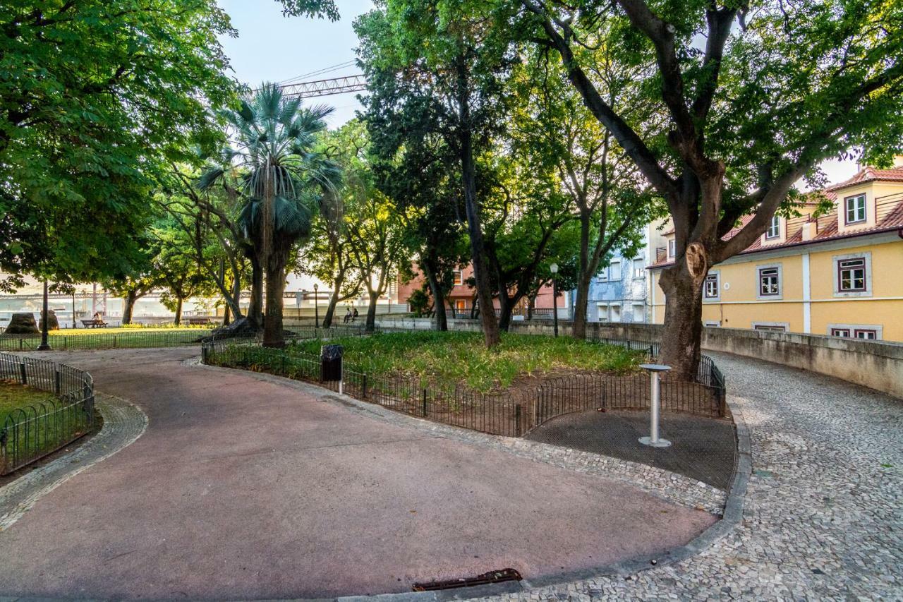 The Explorers - Sunny Stylish Family-friendly Apartment Lissabon